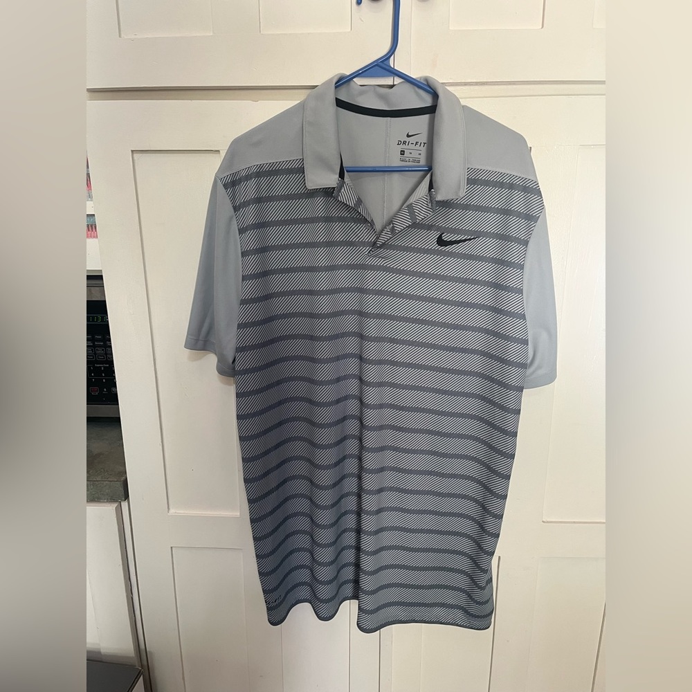 Men’s Nike golf shirt